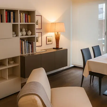 Bright Alpine Retreat Walk To Corvatsch Apartman *