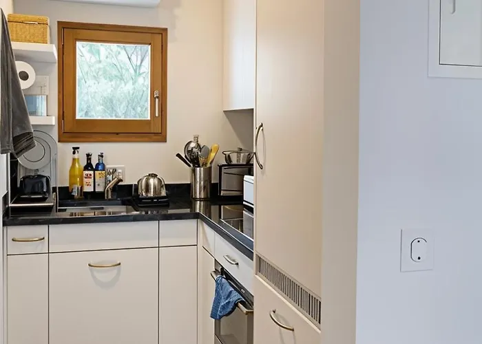 Bright Alpine Retreat Walk To Corvatsch Apartamento *